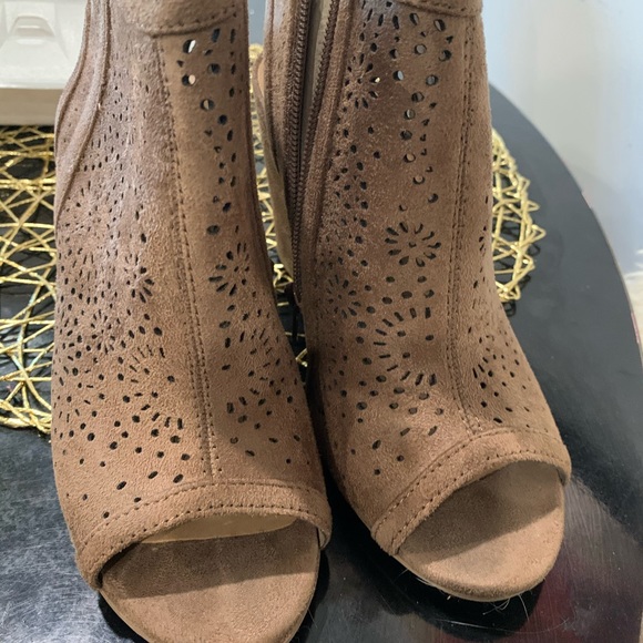 Delicious tan chunky heel - Picture 1 of 4